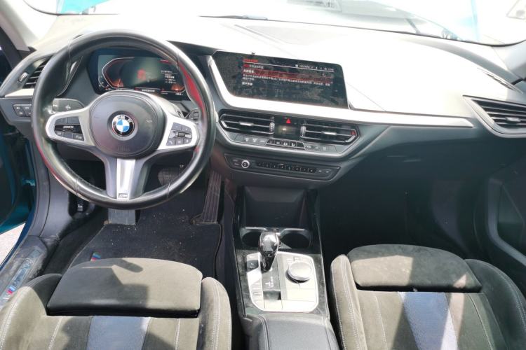 Used BMW 2 Series 2021 225i Four-Door Coupe M Sport Night Edition Center Console