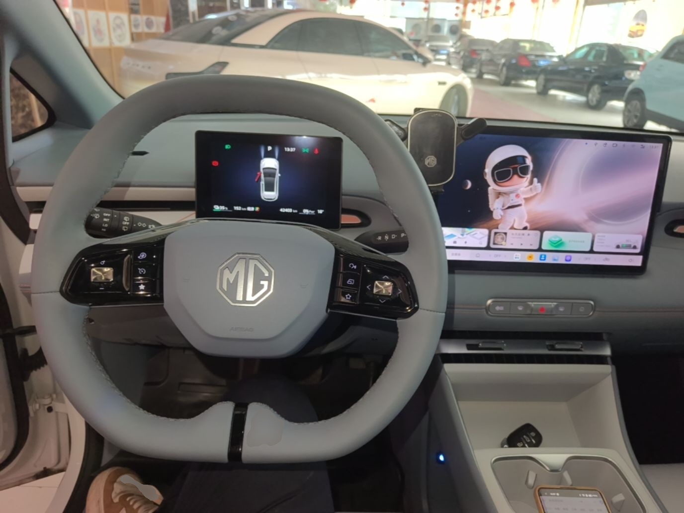 MG 4 EV 2026 Model 437 Composed Edition — снимка 12