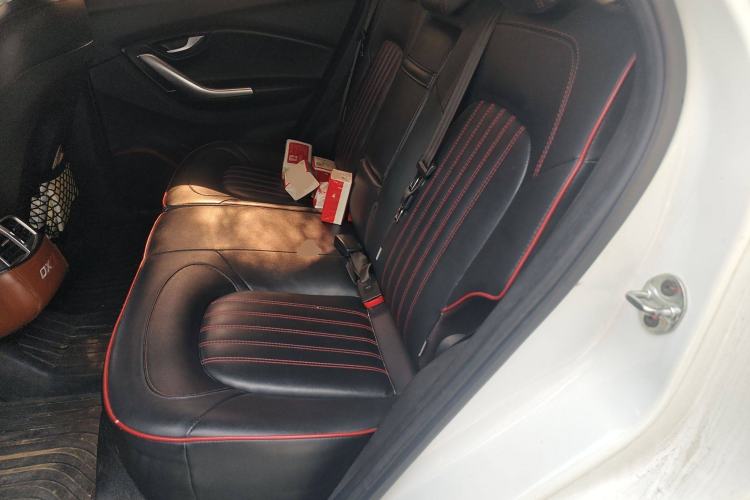 Used Soueast DX7 2016 1.5T Automatic Glory Edition
