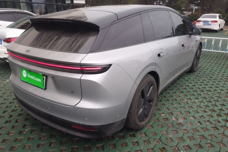 Used Li Auto Li Auto i6 2025 Model Two-Wheel-Drive Standard Type
