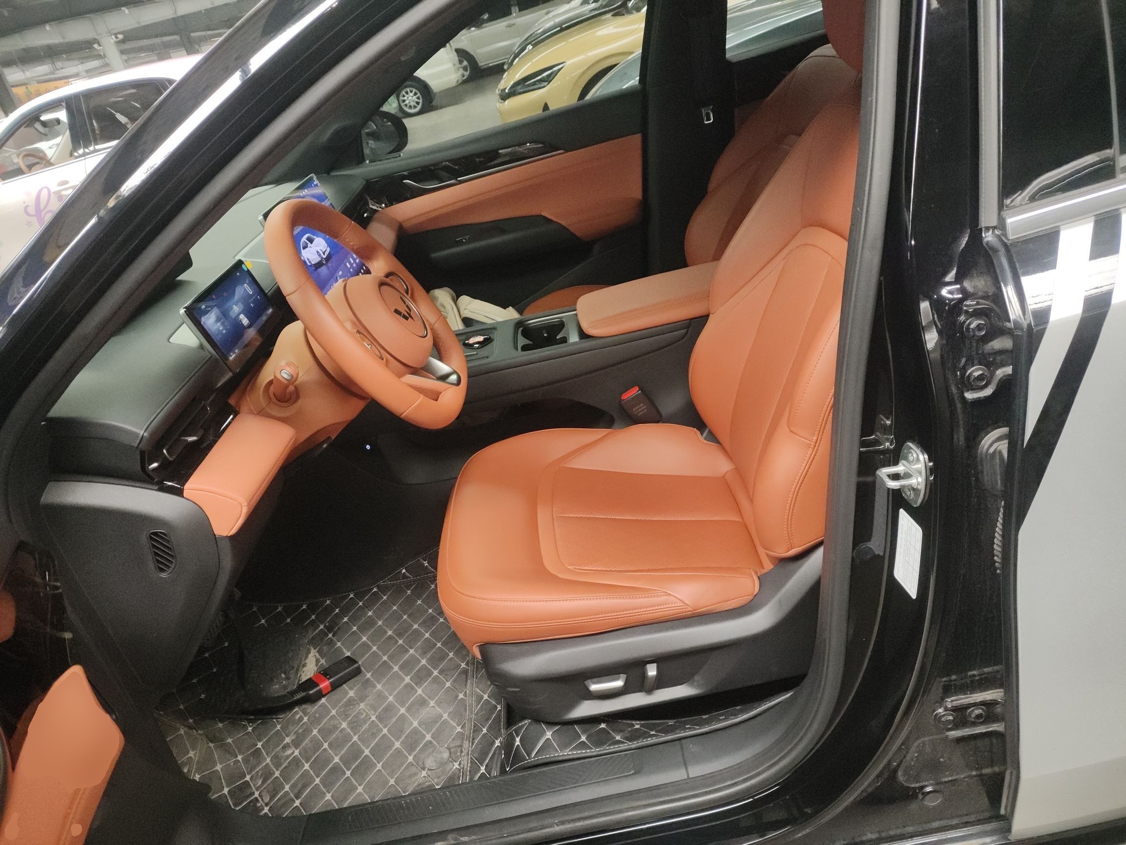 Переднее сиденье в автомобиле