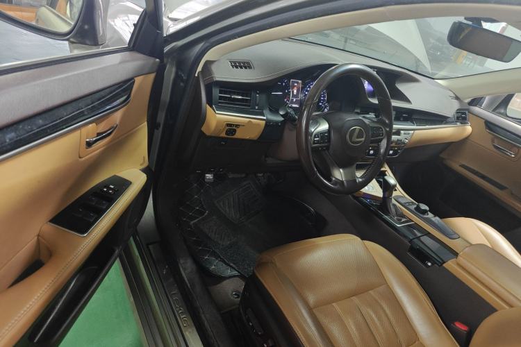 Used Lexus ES 2015 200 Elite Edition
