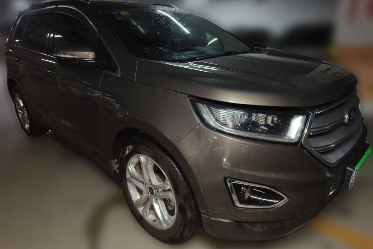 Used Ford Edge 2015 2.0T GTDi Two-Wheel-Drive High-Line Version
