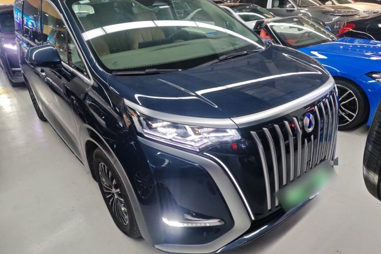 Used Denza D9 2022 EV 600 Four-Wheel Drive Flagship Model
