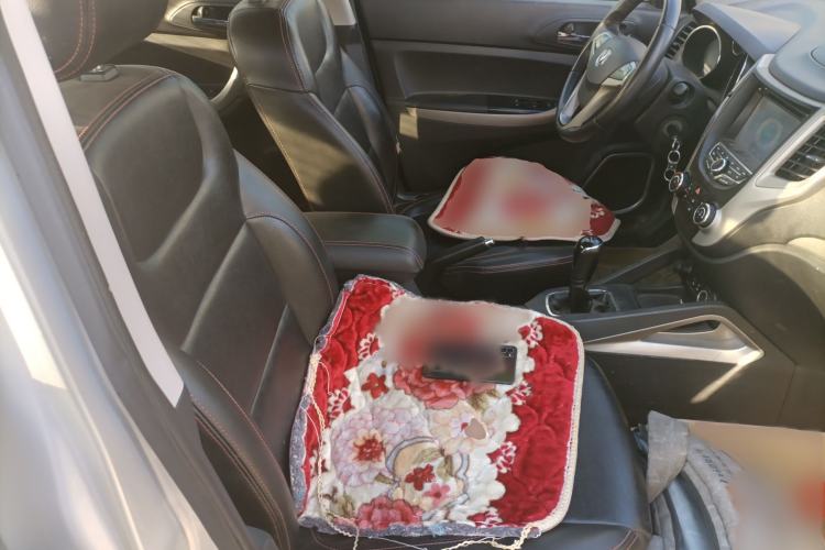 Used Changan CS35 2012 1.6L Manual Luxury Model China IV Standard
