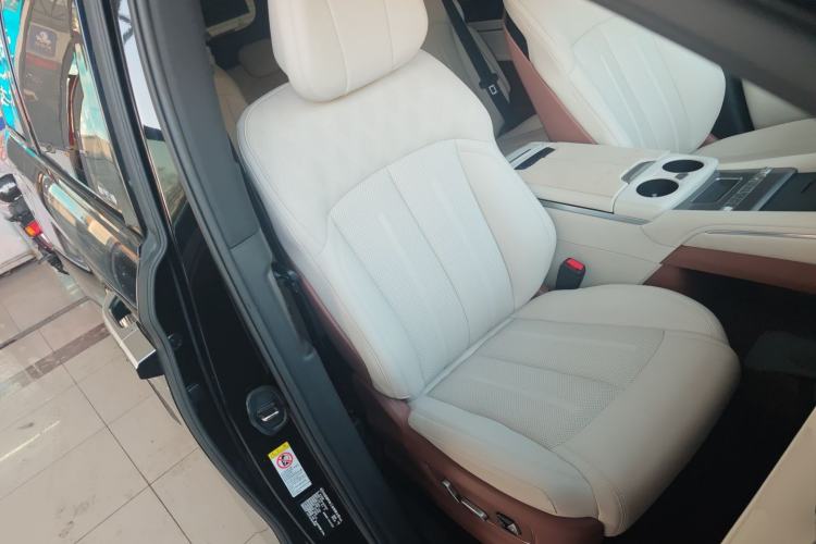 Used BYD Xia 2025 DM-i 1.5T 100km Supreme Edition
