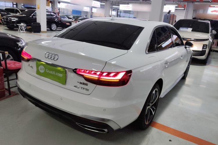 Used Audi A4L 2022 40 TFSI Fashion Dynamic Model
