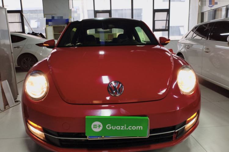 Used Volkswagen Beetle 2015 180TSI model
