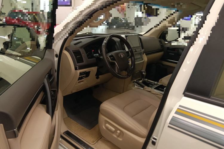 Used Toyota Land Cruiser  Driver Seat