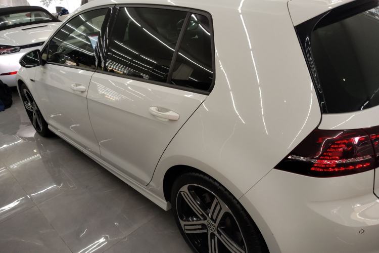 Used Volkswagen Golf 2015 2.0 TSI R
