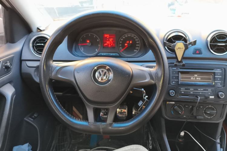 Used Volkswagen Jetta 2017 1.4L Manual Fashion Edition
