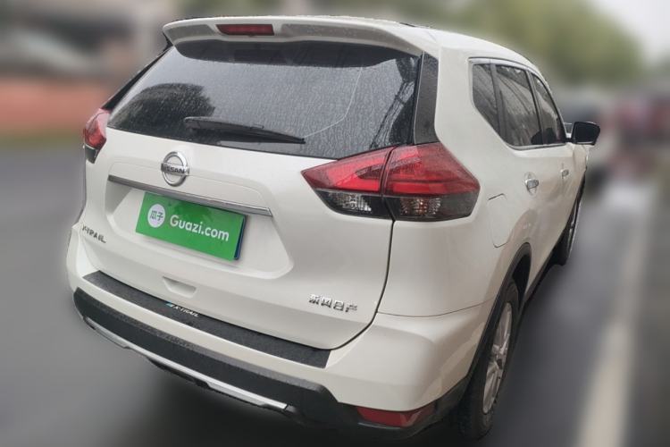 Used Nissan X-Trail 2023 Classic 2.0L Two-Wheel Drive Smart Connect Premium Edition Rear Right 45 Deg