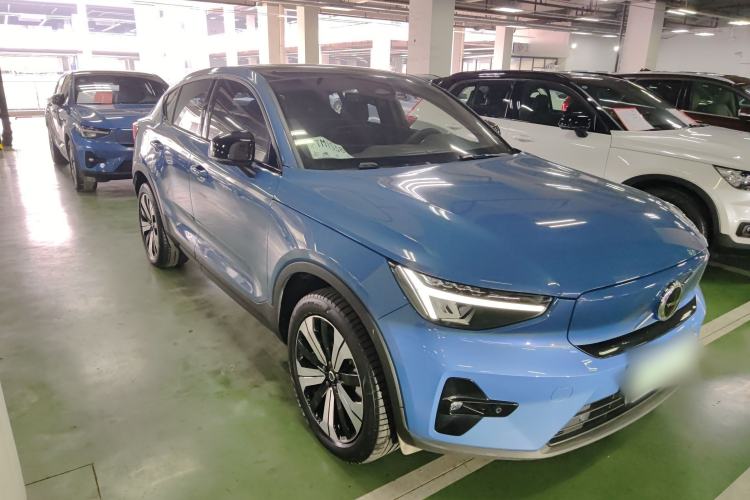 Used Volvo C40 2023 Long-Range Version
