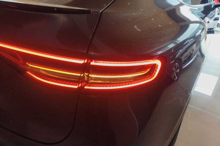 Used Hima Luxeed R7 2024 All-Electric 736 km Ultra
