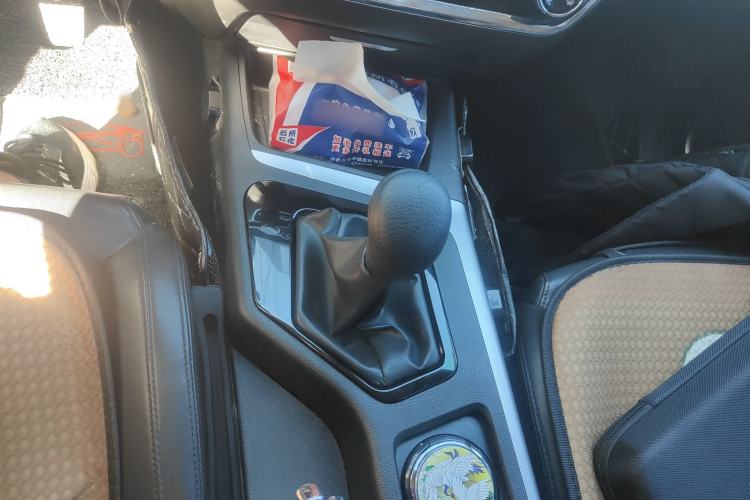 Used Soueast DX5 2019 1.5L Manual Luxury Version
