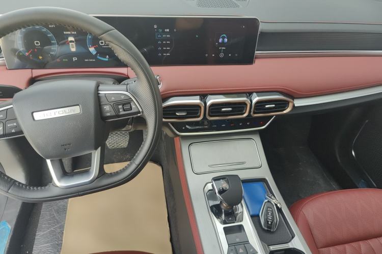 Used JETOUR X70 PLUS 2024 Champion Edition 1.5T DCT Champion PRO 5-Seater