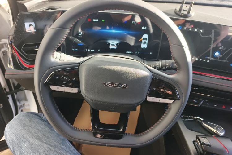 Used Oshan X5 PLUS 2023 Revised Version 1.5T DCT Navigation Edition