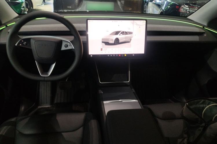 Used Tesla Model Y 2025 Rear-Wheel-Drive Version