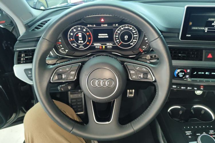 Used Audi A4L 2019 40 TFSI Fashion Edition China VI Emission Standard
