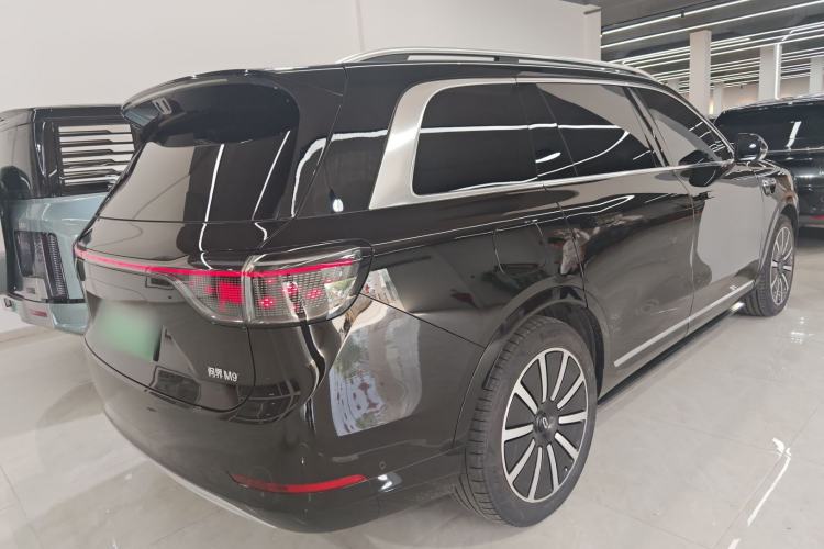 Used Hima AITO M9 2025 Extended-Range Ultra Version 52 kWh 6-Seater Rear Right 45 Deg