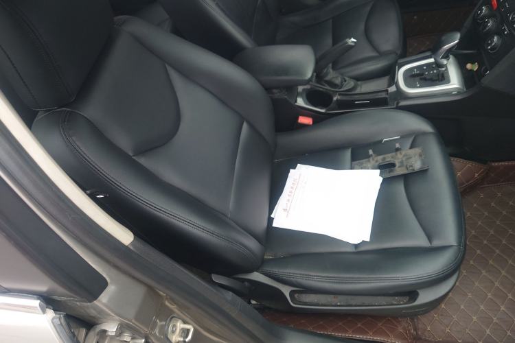 Used Citroen C4L 2015 1.2T Automatic Luxury Edition
