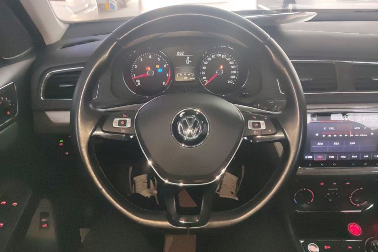 Used Volkswagen Lavida 2017 1.6L Manual Comfort Edition