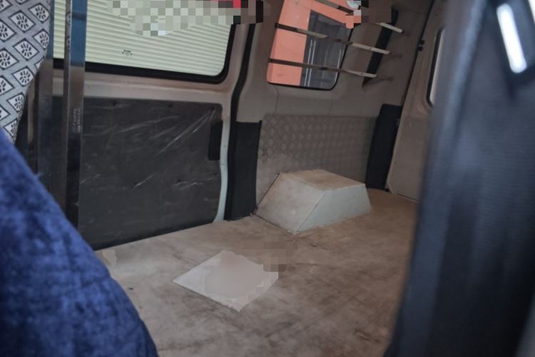 Used Iveco Eurocargo 2021 2.0T Manual M1 Dedicated Platform Long Wheelbase Short Overhang High Roof Side Sliding Door F1A