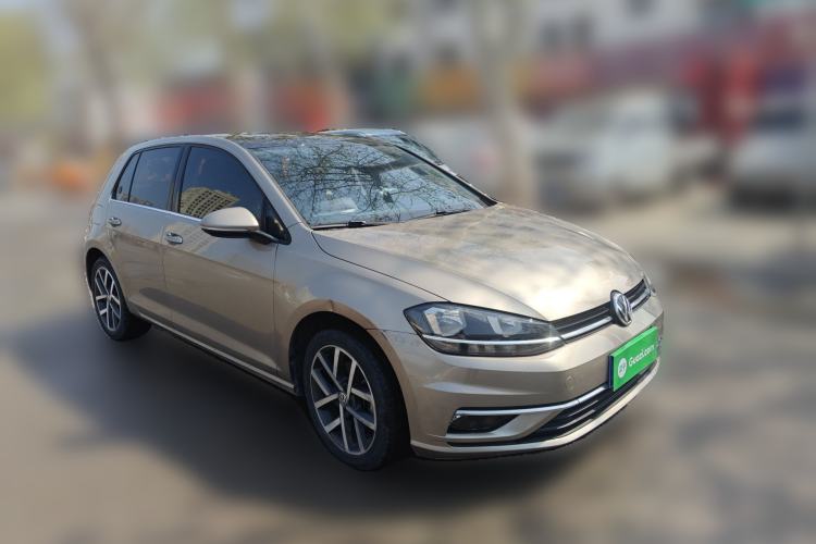 Used Volkswagen Golf 2018 230TSI Automatic Luxury Version
