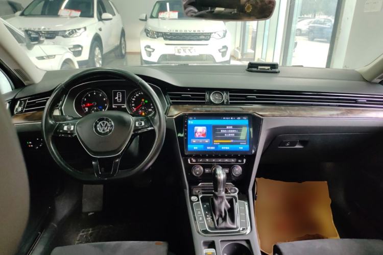 Used Volkswagen Magotan 2017 330TSI DSG Luxury Model