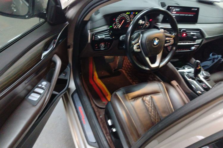 Used BMW 5 Series 2018 Revised Version 530Li Leading Edition Luxury Package Driver Seat