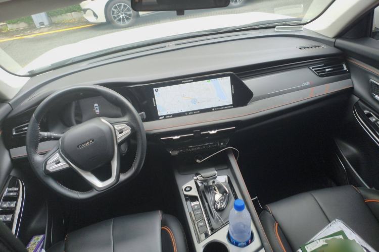 Used CHANGAN OSHAN X7 PLUS 2022 1.5T Blue Whale Edition Automatic Prestige Version Center Console