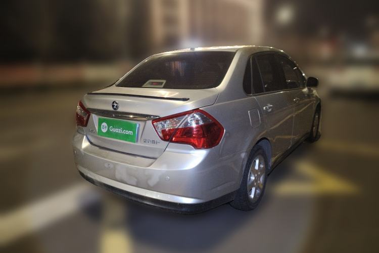 Used Venucia D50 2012 1.6L Manual Luxury Edition
