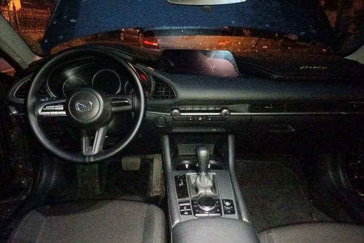 Used Mazda 3 Axela 2021 2.0L Automatic Zhiqing Edition Center Console