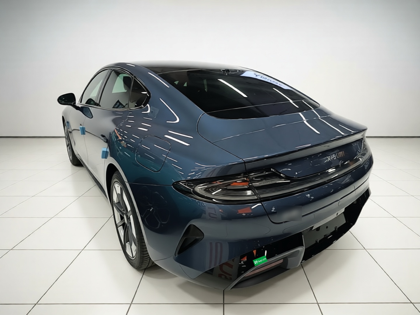 Xiaomi Auto SU7 2024 Rear-Drive Ultra-Long Range Advanced Pro-Level Intelligent Driving Version — снимка 4