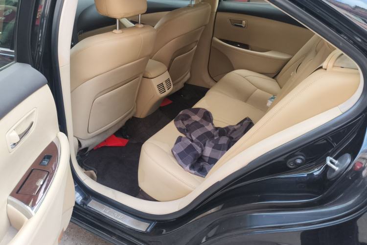 Used Lexus ES 2010 240 Elegant Edition
