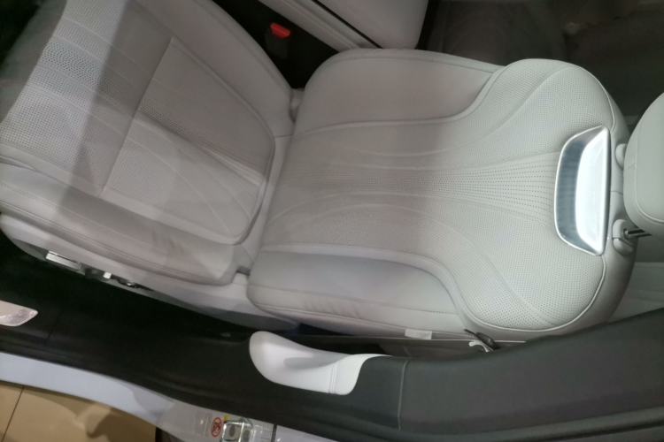 Used XPeng G9 2022 570 Pro Left Front Seat