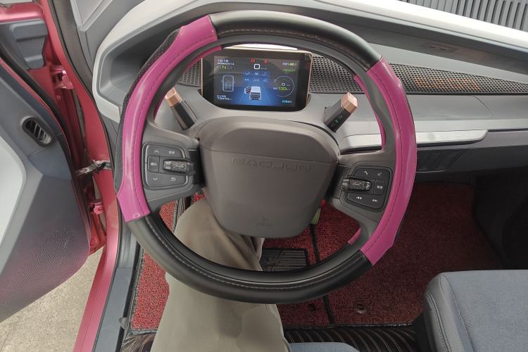 Used Baojun E200 2018 Intelligent Driving Edition Steering Wheel