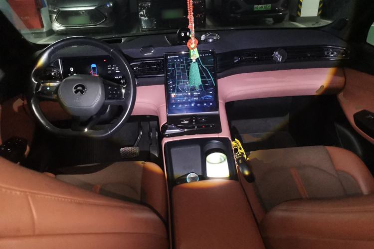 Used Nio EC6 2020 475 km Performance Version Center Console