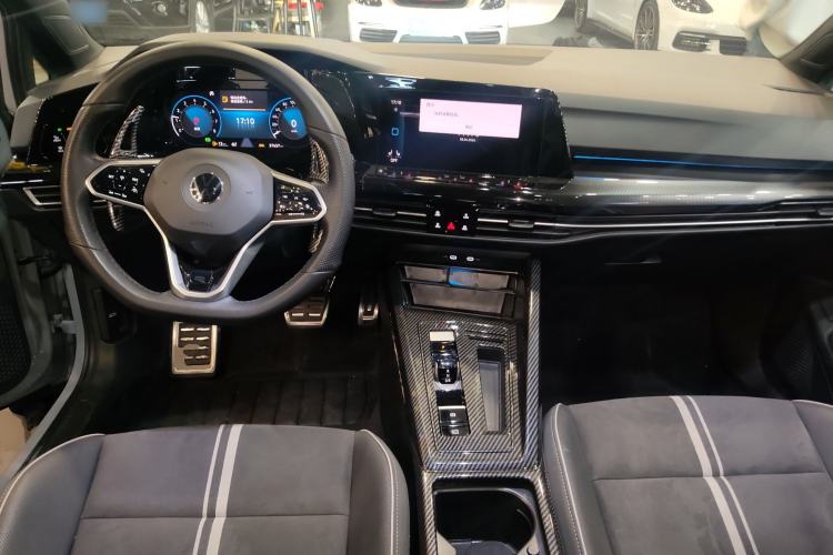 Used Volkswagen Golf 2024 280TSI DSG R-Line 50th Anniversary Edition Center Console