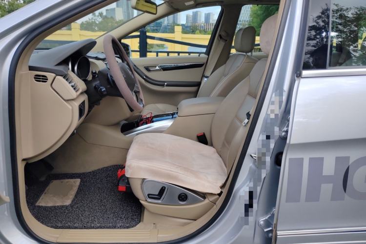 Used Mercedes-Benz R-Class 2014 R 320 4MATIC Luxury Model