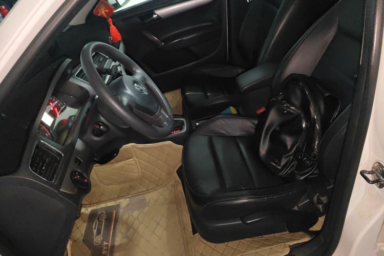 Used Volkswagen Lavida 2013 Revised Version 1.4 TSI DSG Comfort Edition Left Front Seat