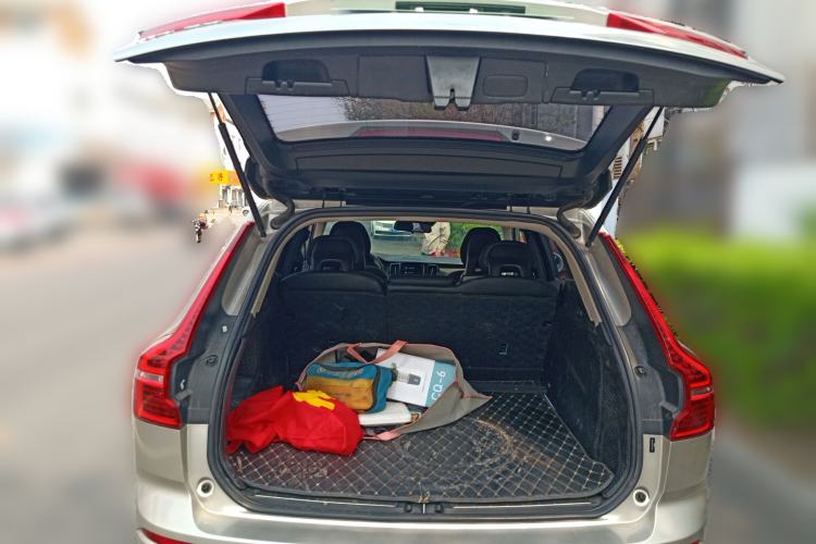 Used Volvo XC60 2018 T4 Zhiyi Edition Trunk