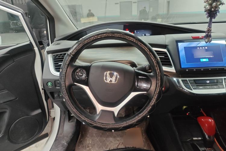 Used Honda Jade 2017 1.8L automatic Comfort version 5 seats Steering Wheel