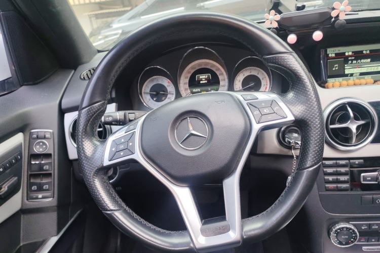 Used Mercedes-Benz GLK-Class 2015 GLK 260 4MATIC Dynamic Edition Ultimate Version Steering Wheel