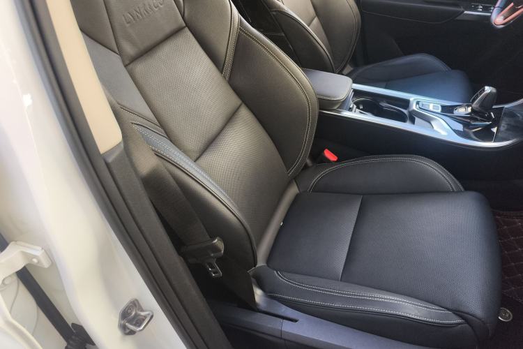 Used Lynk & Co 01 2019 2.0T Two-Wheel-Drive Pro Version China VI Standard
