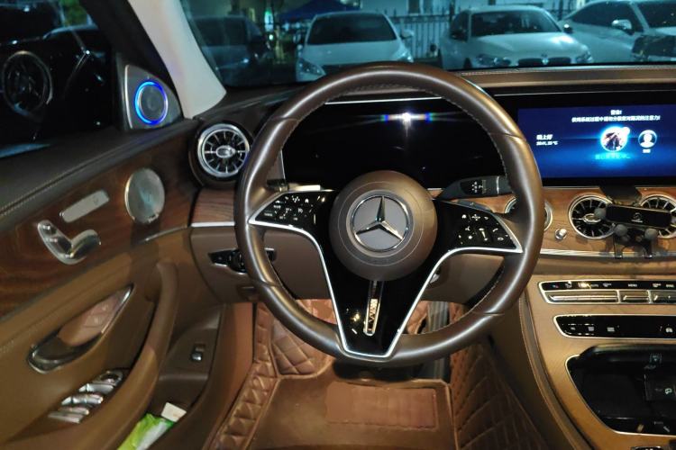 Used Mercedes-Benz E-Class 2023 E 260 L Steering Wheel