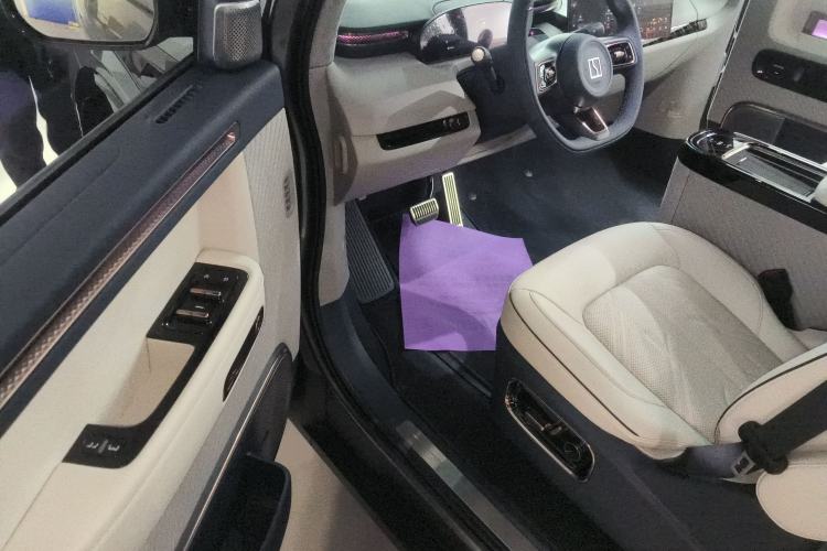 Used Zeekr MIX 2025 Long-Range Intelligent Driving Edition
