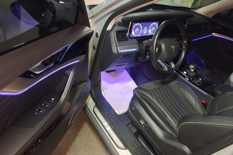 Used Hongqi HS5 2022 2.0T Smart Connect Flagship All-Wheel-Drive Version Driver Seat