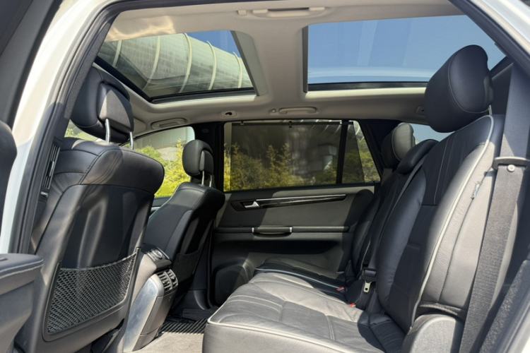 Used Mercedes-Benz R-Class 2017 R 320 4MATIC Business Edition Prestige Model