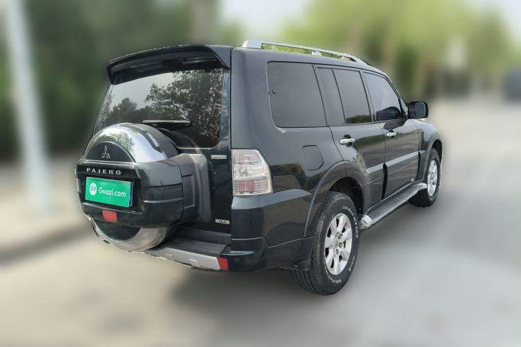 Used Mitsubishi Pajero 2011 3.0L Elite Edition Rear Right 45 Deg